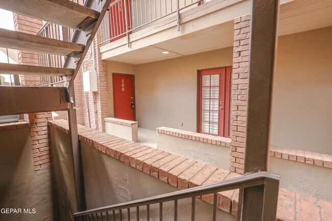 Foto del edificio - 4433 N Stanton St