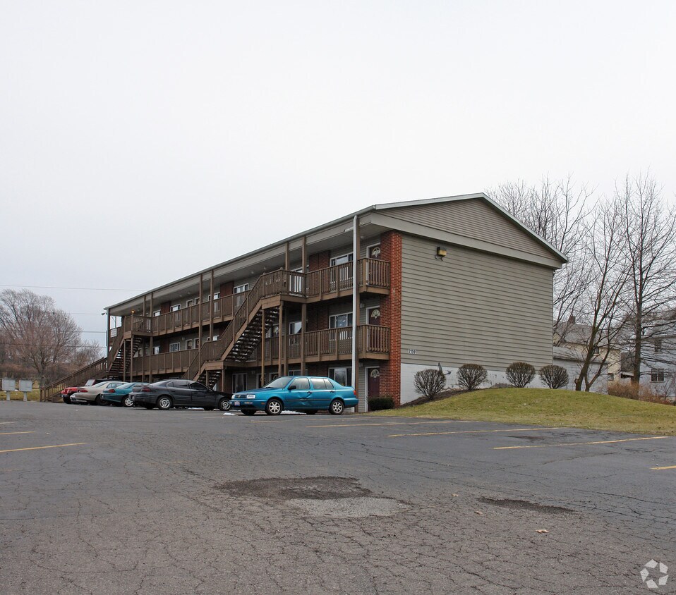 Primary Photo - 2159 22nd St