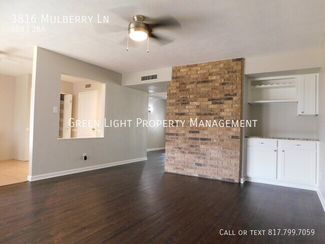 Foto del edificio - 3816 Mulberry Ln