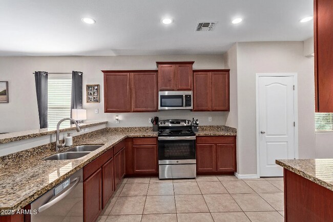 Foto del edificio - 25447 W Heathermoor Dr