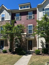 Building Photo - 1048 Brownsmith Dr