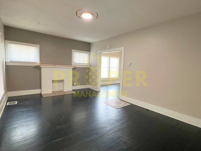 Foto del edificio - !! COMING SOON !!  2 bedrooms 1 bathroom house