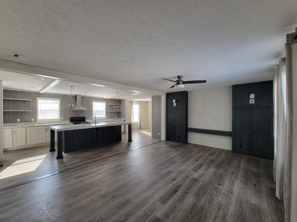 180 Apollo Cir, Flushing, MI 48433 House Rental in Flushing, MI