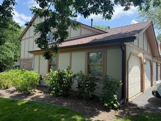 Building Photo - 1168 Auburn Ln