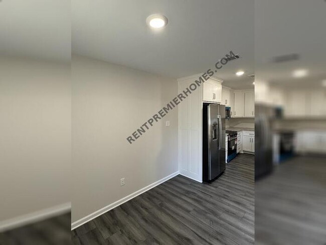 Building Photo - 14 Edward Dr