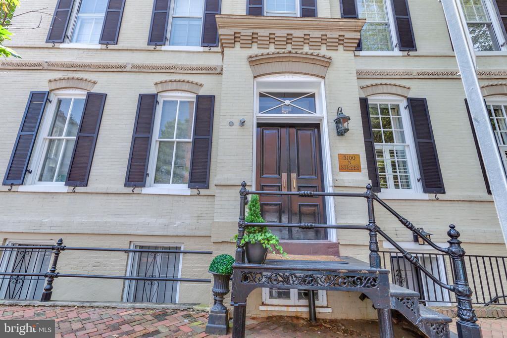 Primary Photo - 3100 N St NW