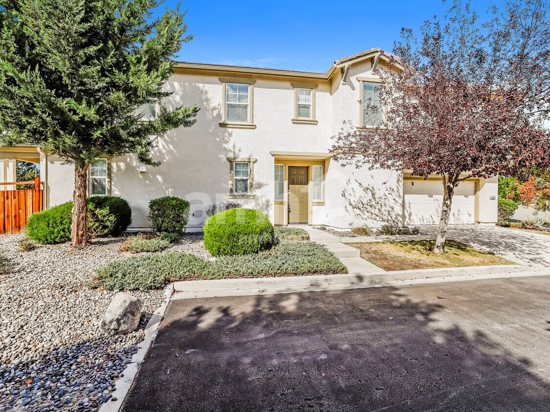 Foto principal - 7065 Sacred Cir