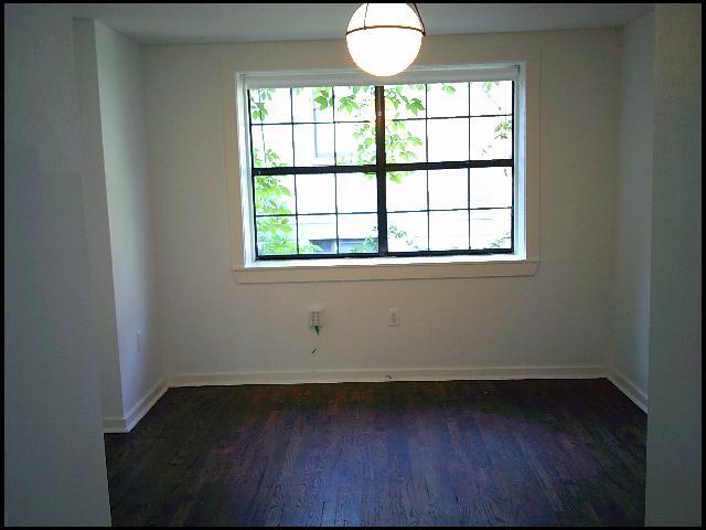 Foto del edificio - 1520 Broadway St