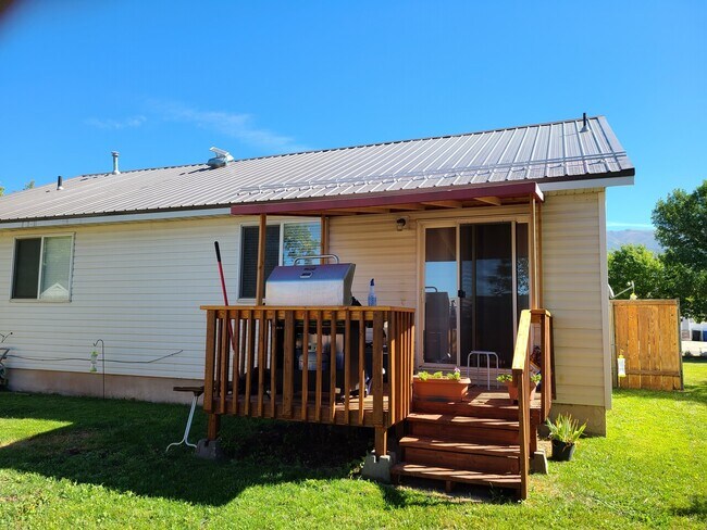 Building Photo - 440 S Christine Way, Kaysville, UT 84037