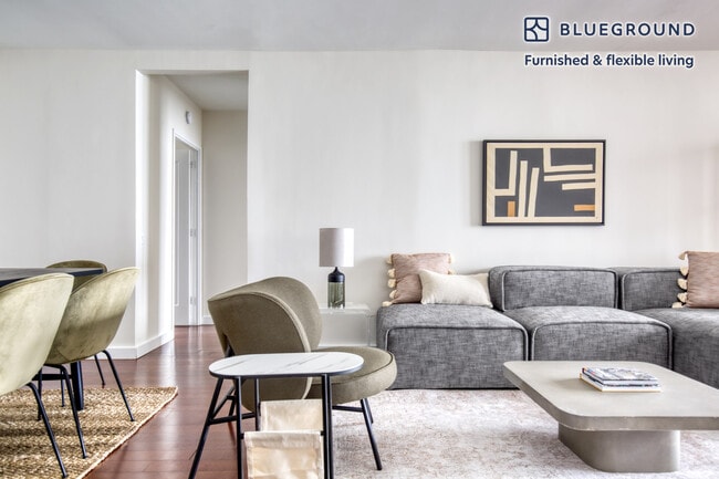 Building Photo - 401 E 34th St