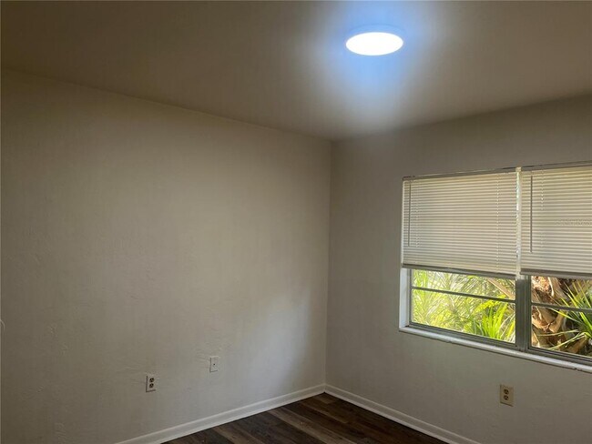 Foto del edificio - 2622 SW 31st Pl