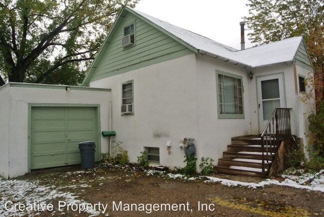 Foto del edificio - 104 36th Ave SE