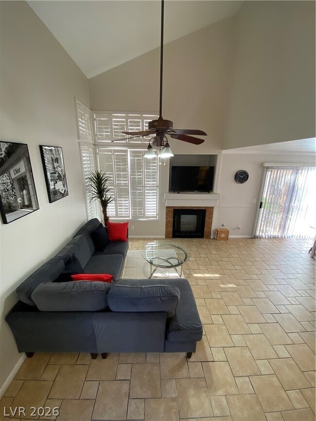 Foto del edificio - 2371 Crowley Way