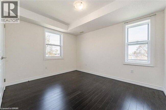 Building Photo - 37 Edna St