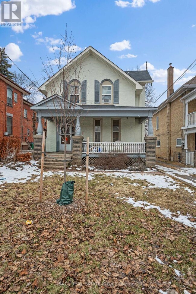 Building Photo - 196 Dalhousie St