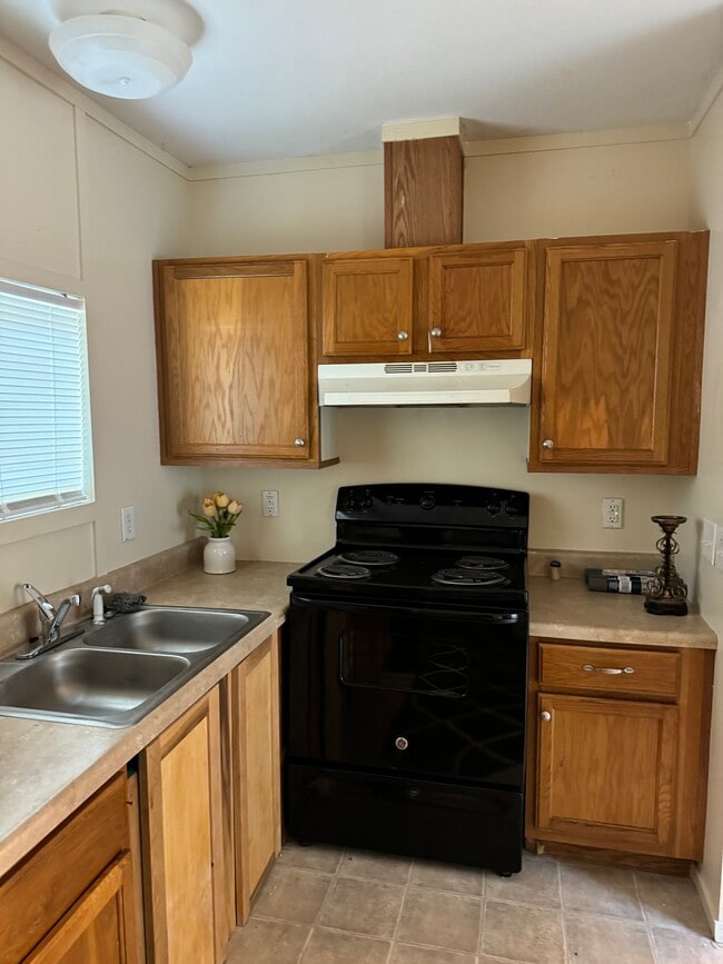 Foto del edificio - 16482 Eastchase St