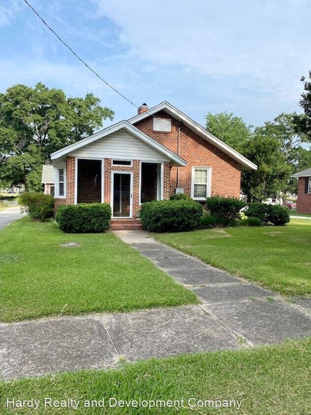 2 br, 1.5 bath House 18 Ash Street House for Rent in Rome, GA