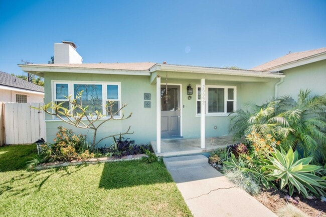 Photo - 20092 Bayview Ave House