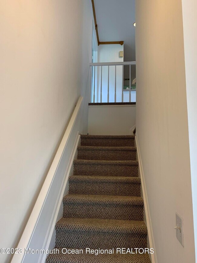 457 Hawthorne Pl, Marlboro, NJ 07751 Condo for Rent in Marlboro, NJ