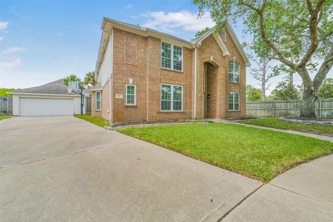Building Photo - 402 Sterling Heights Ln
