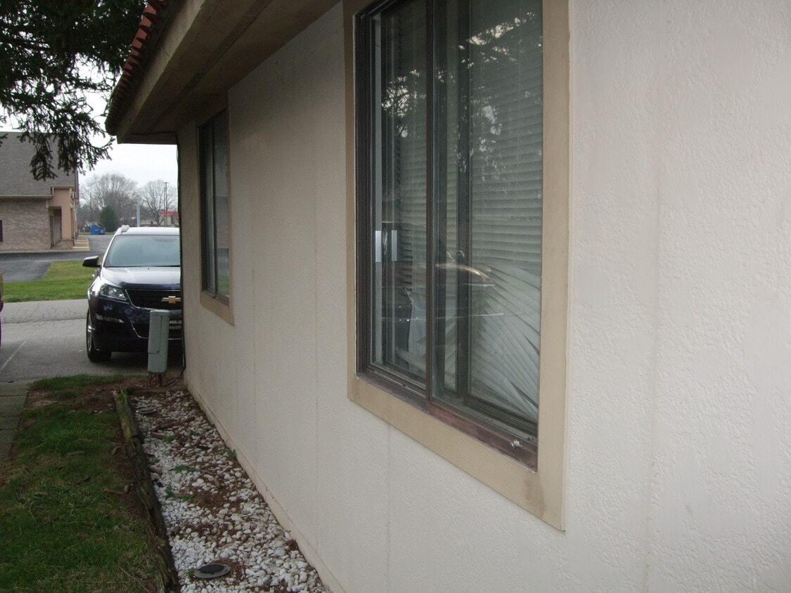 2703 Del Prado Dr Unit 2703, Indianapolis, IN 46227 Condo for Rent in