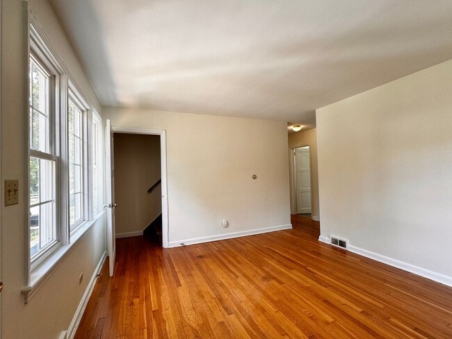 Photo - 509 Valley Rd Apartment