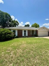 Building Photo - 6524 Blue Grass Dr