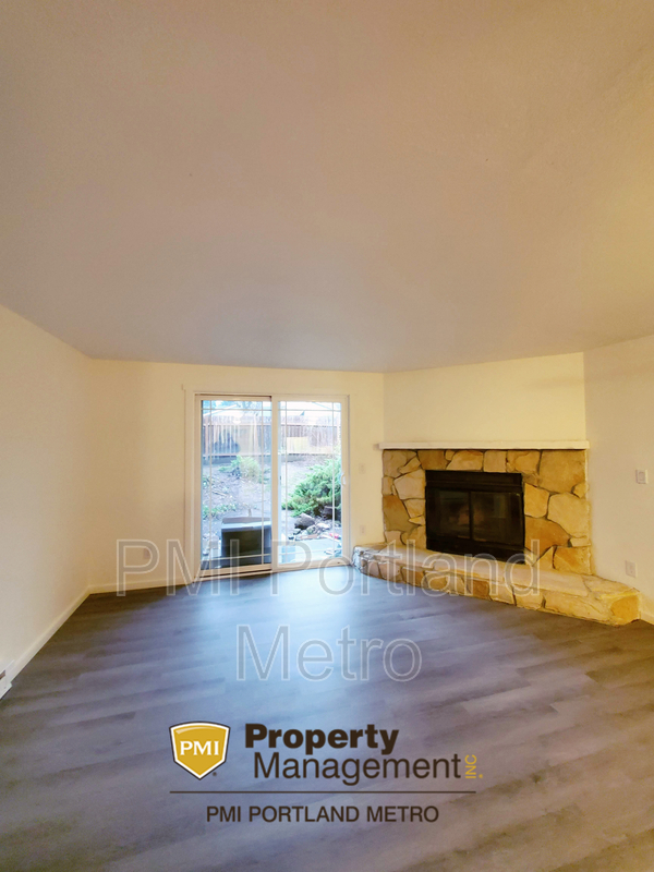 Building Photo - 29650 SW Courtside Dr