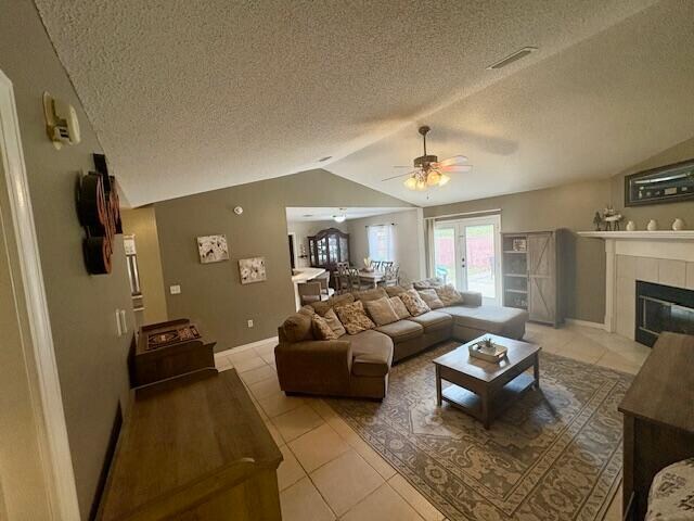 Building Photo - 1308 Jeffrine Dr