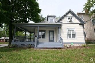 Building Photo - 505 W State St