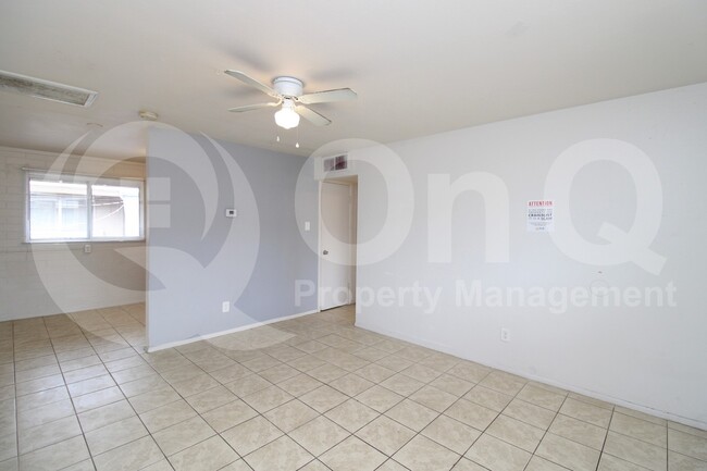 Foto del edificio - 3122 E Hubbell St