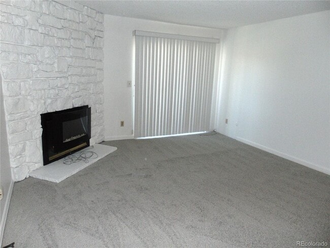 Building Photo - LOCATION LOCATION!! Newly updated 1-bed, 1...
