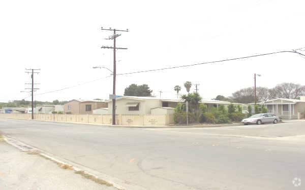 Primary Photo - Lynwood Mobile Homes