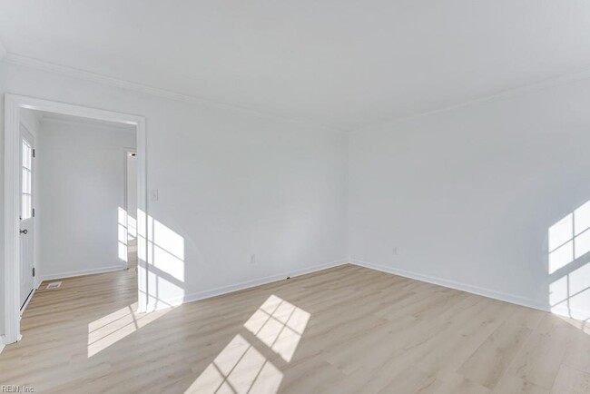 Foto del edificio - 22 Howe Rd