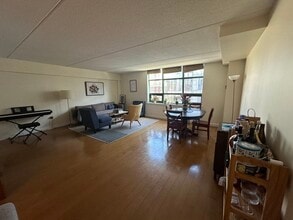 Building Photo - 108 Peterborough St