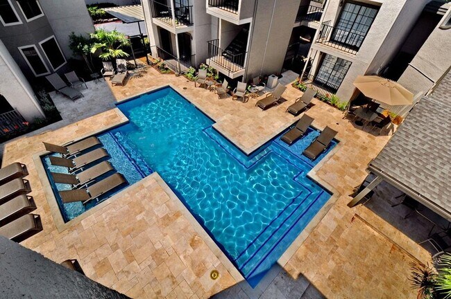 Foto del edificio - 6910 Skillman St