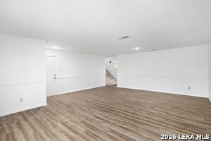 Building Photo - 8090 Chestnut Ash Dr