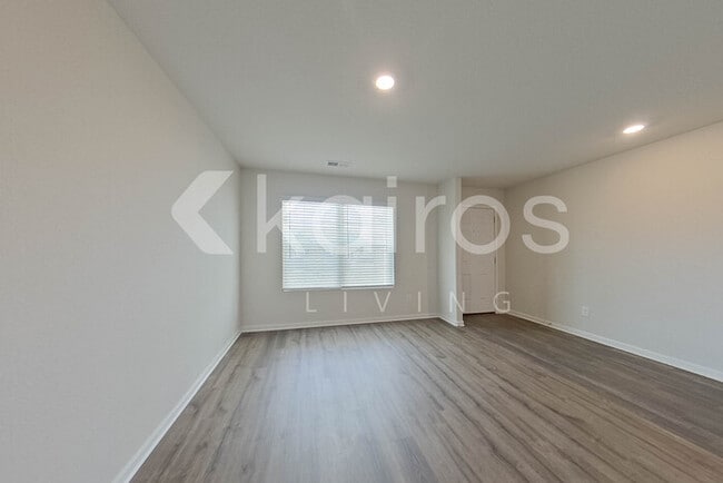 Foto del edificio - 1144 Mission Grass Rd