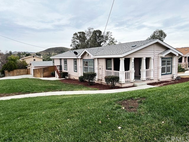 Building Photo - 420 N Poe St