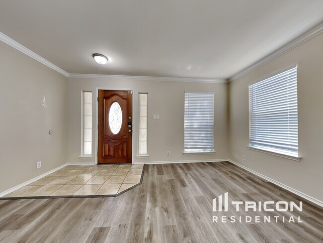 Building Photo - 2815 Del Mar Way
