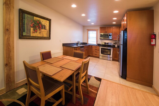 Kitchen and Dinning - 422 S Washington St