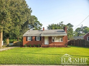 Building Photo - 1204 Franklin Dr