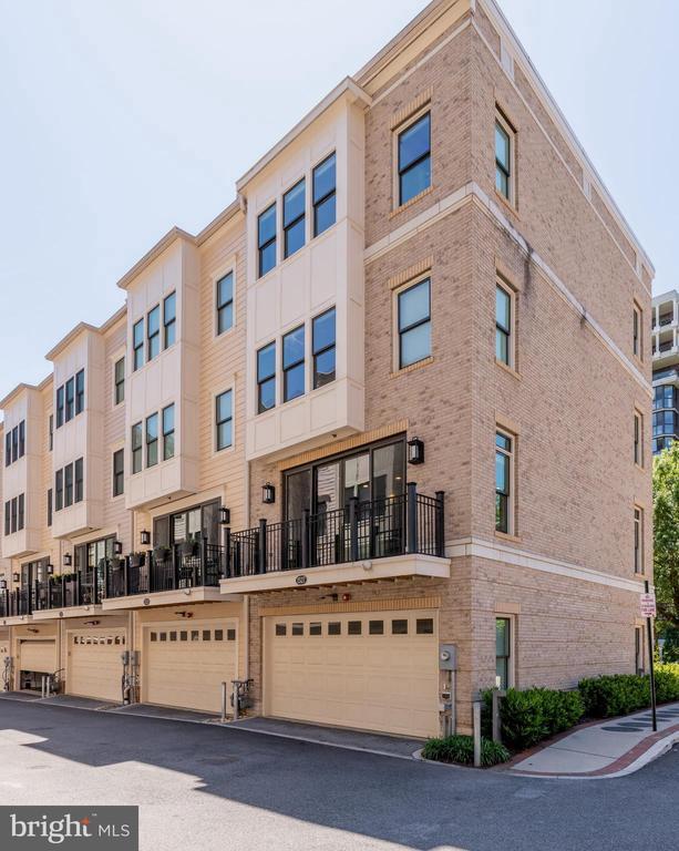 Foto del edificio - 1527 16th Rd N