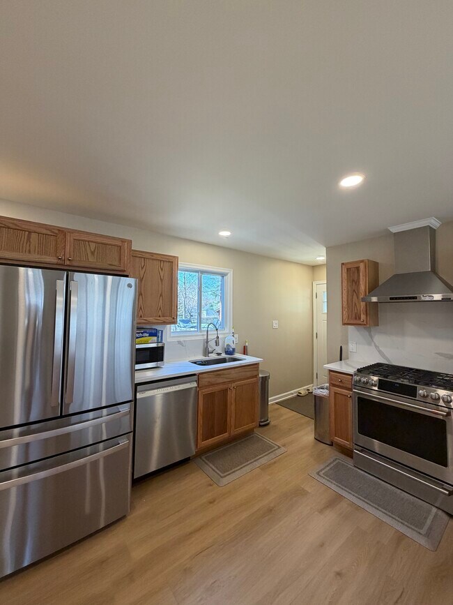 Foto del edificio - 6524 Greenleaf St