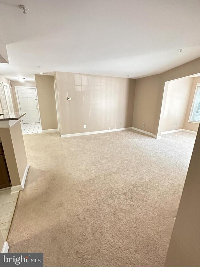 Foto del edificio - 12245 Fairfield House Dr
