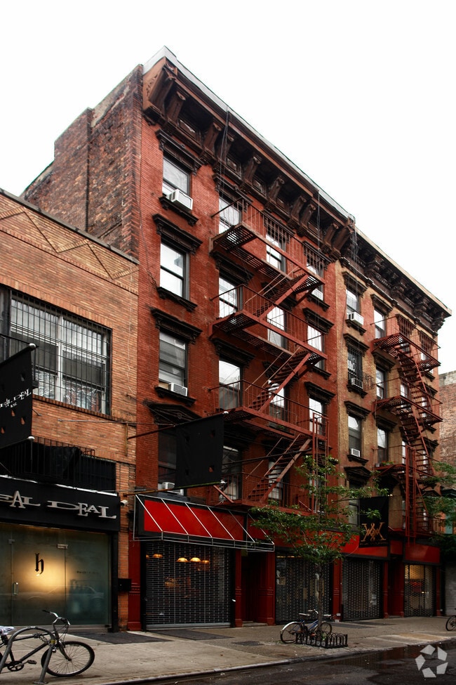 72 Orchard St, New York, NY 10002 Apartments New York, NY