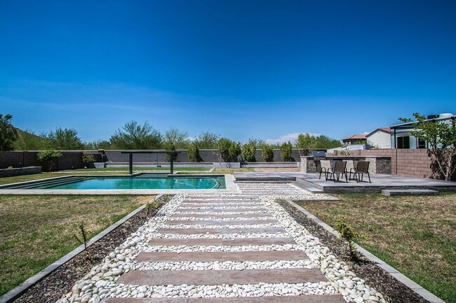 Building Photo - Available for Viewing Now! Custom single l...