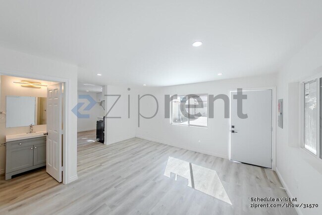 Building Photo - 2664 Marybeth Ave