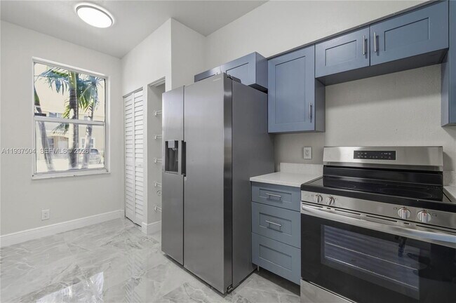 Foto del edificio - 810 NE 212th Terrace