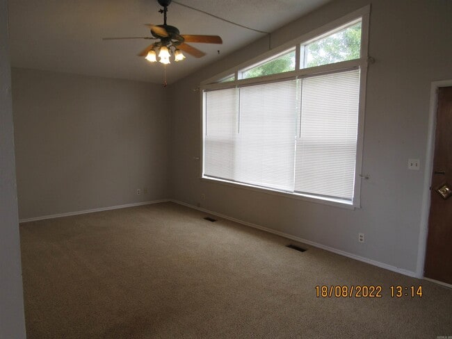 Building Photo - 104 Cedarcrest Dr